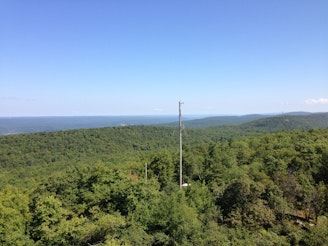 2014-08-25_11_17_49_View_north-northeast_from_Catfish_Fire_Tower_along_the_Appalachian_Trail_in_the_Delaware_Water_Gap_National_Recreation_Area,_New_Jersey.JPG